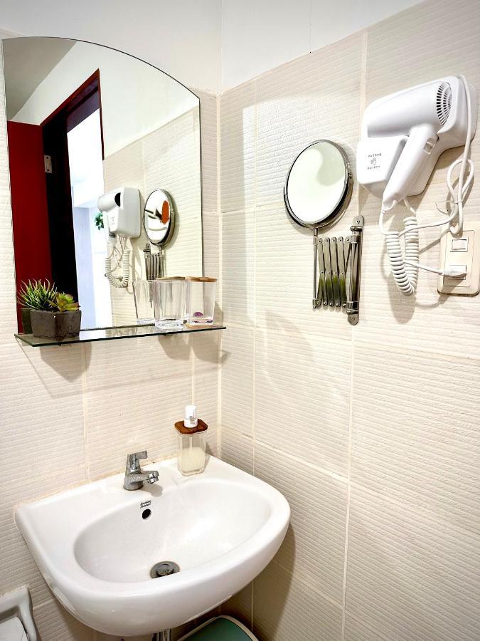Lovely Studio Condominiums At Mesavirre Garden Residences Bacolod Exterior foto